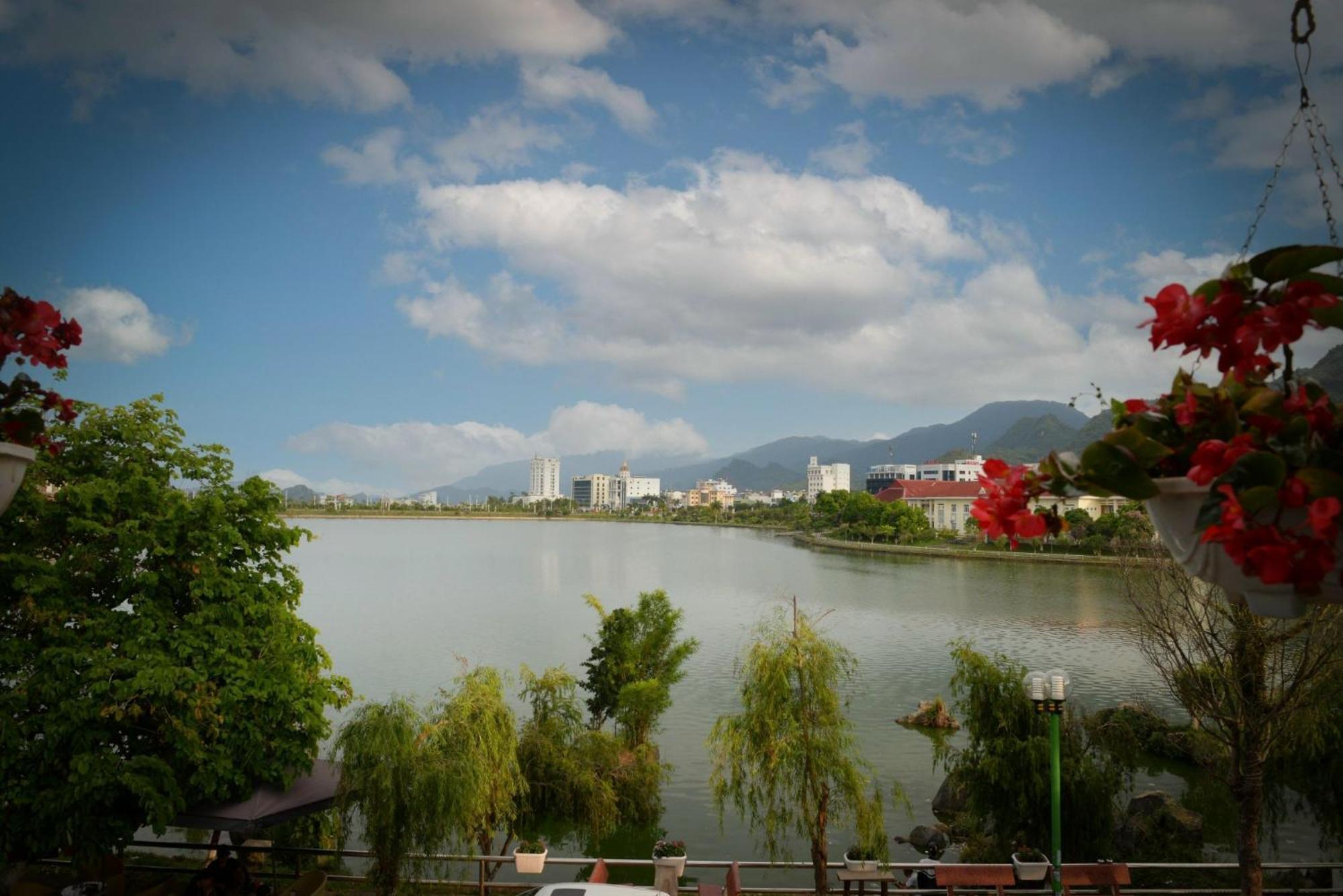 Anh Hong Hotel Ta Lan Than Exterior photo